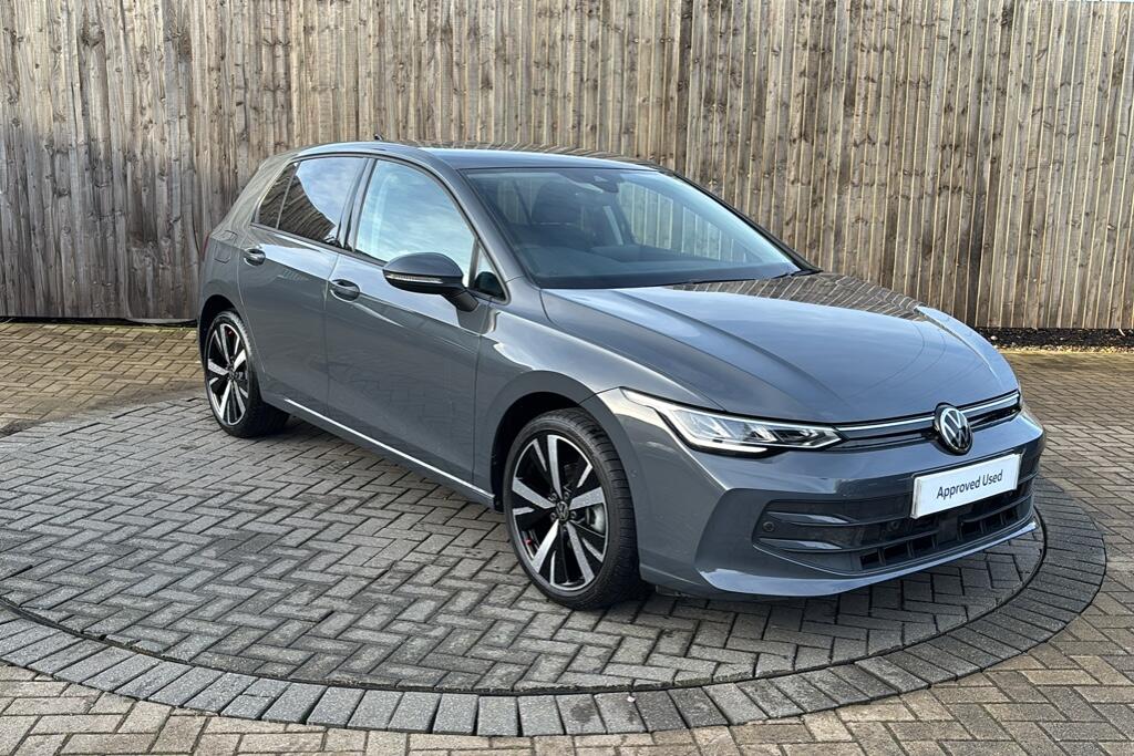 Main listing image - Volkswagen Golf