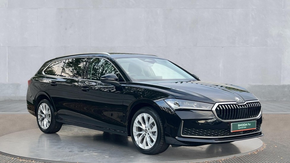 Main listing image - Skoda Superb Estate