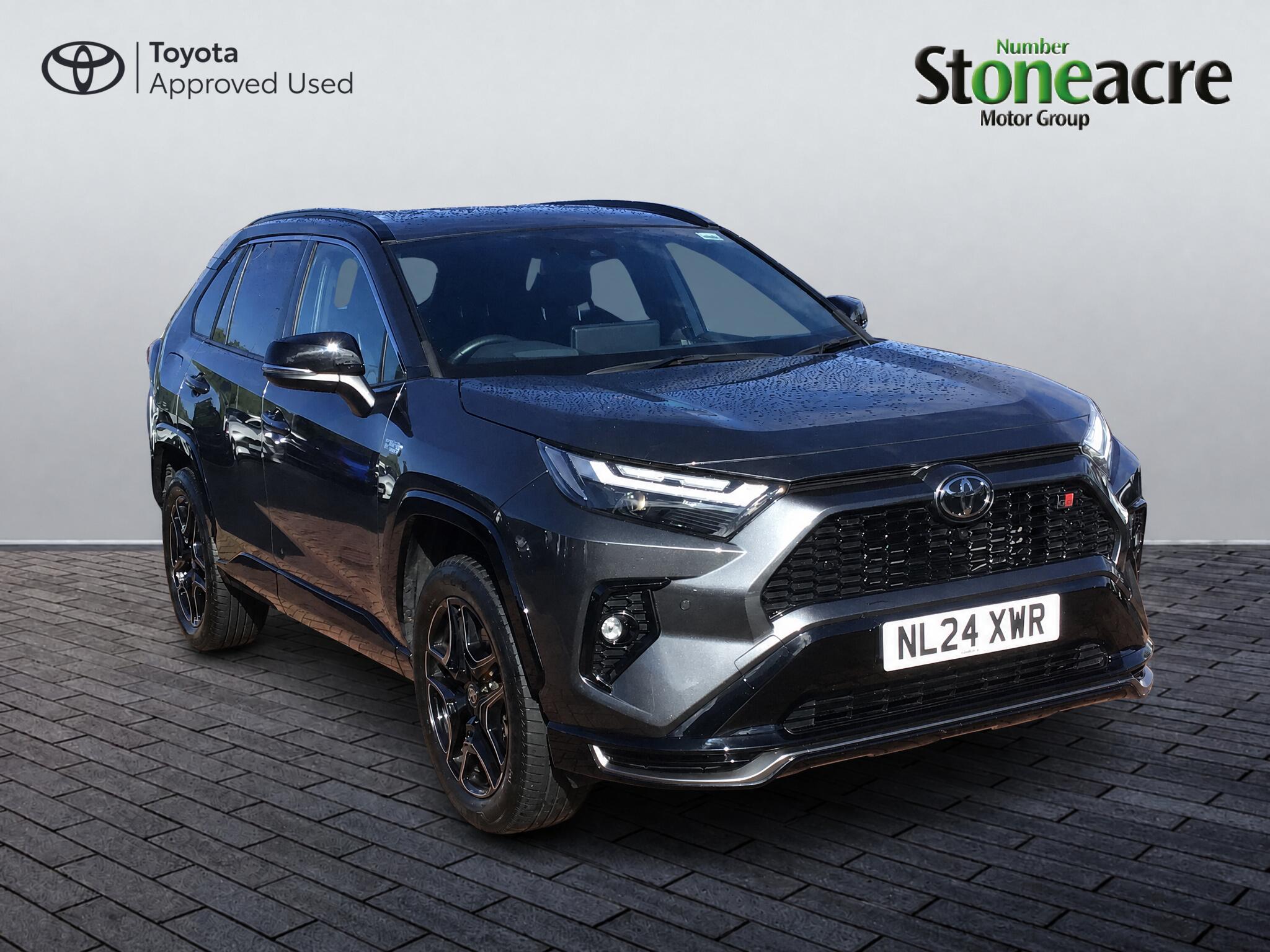 Main listing image - Toyota RAV4