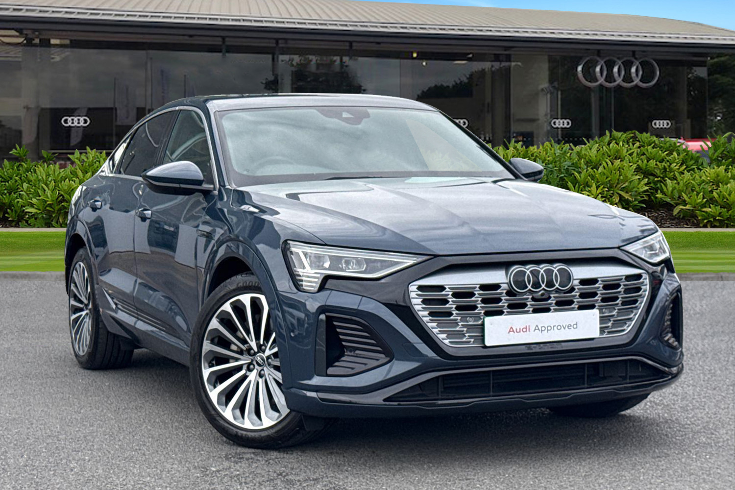 Main listing image - Audi Q8 e-tron