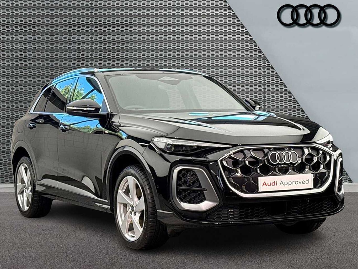Main listing image - Audi Q5