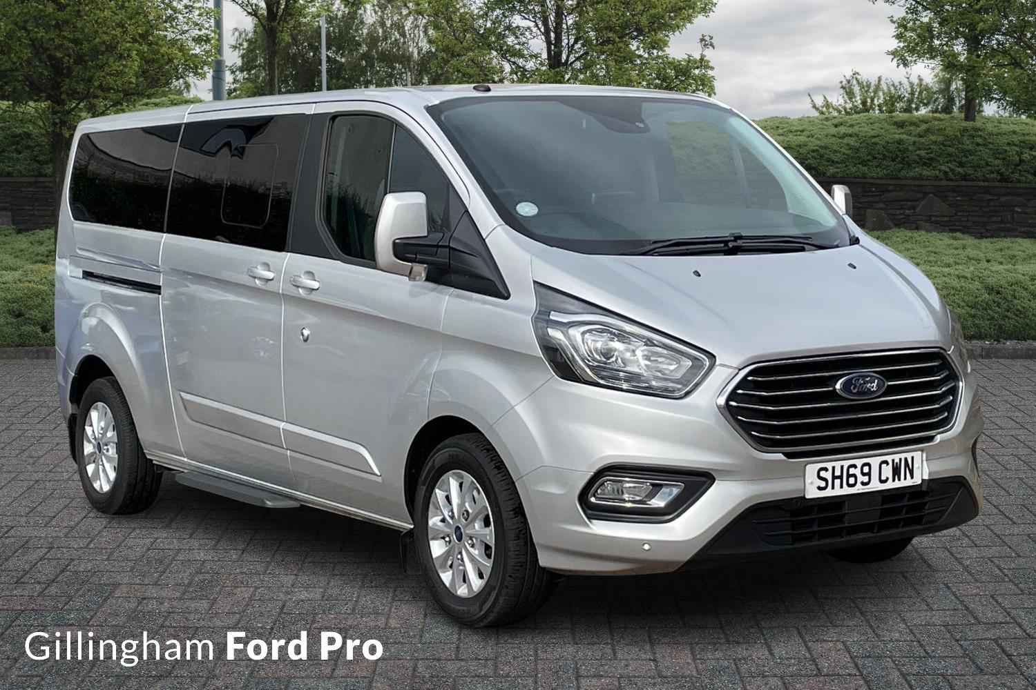 Main listing image - Ford Tourneo Custom