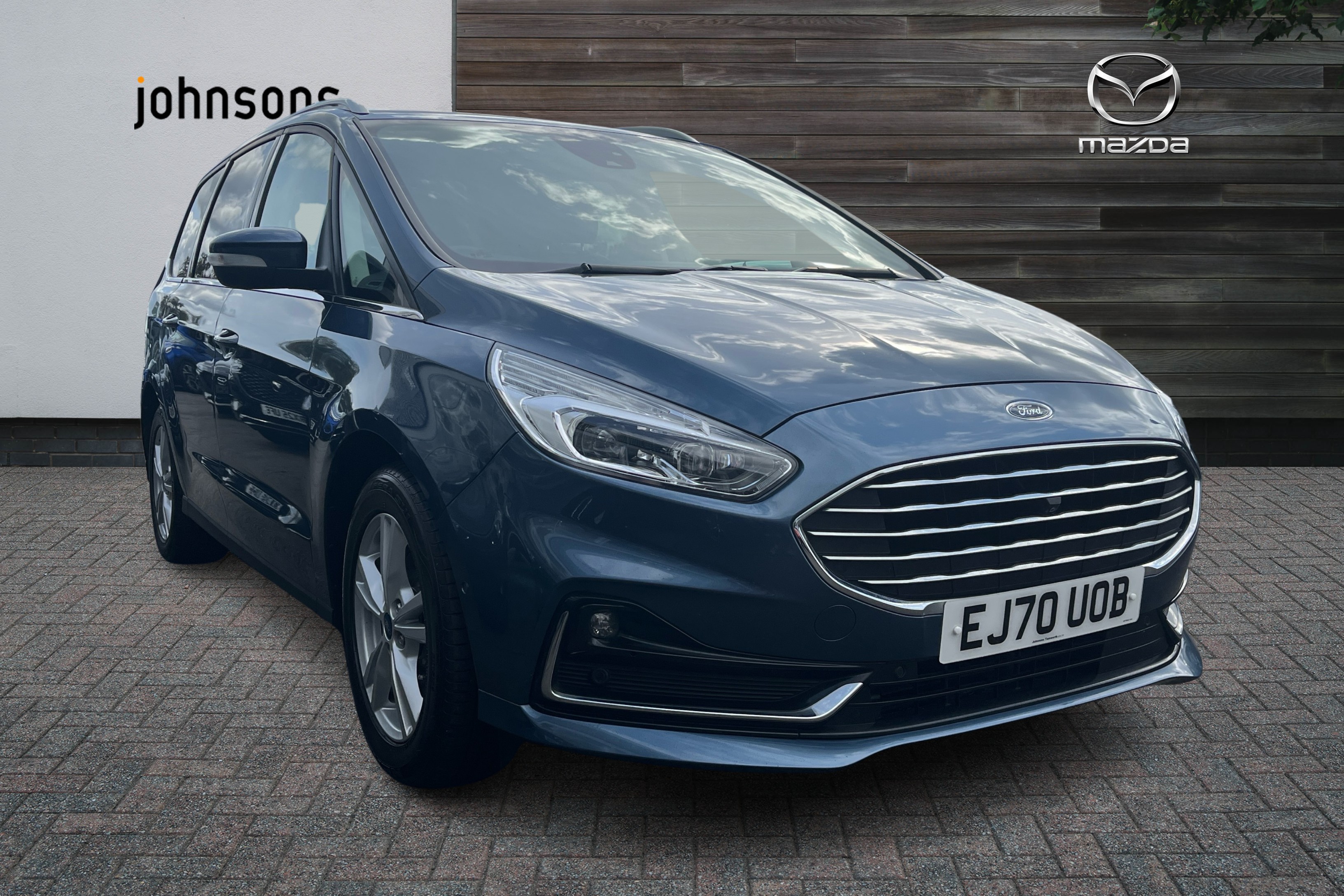 Main listing image - Ford Galaxy