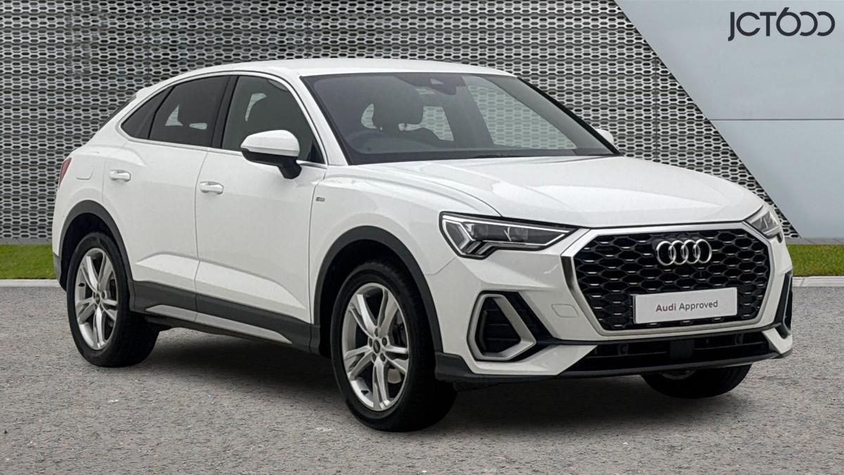 Main listing image - Audi Q3