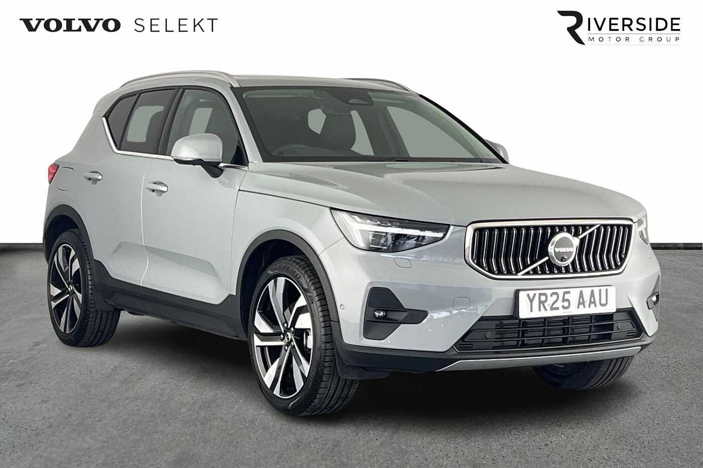 Main listing image - Volvo XC40