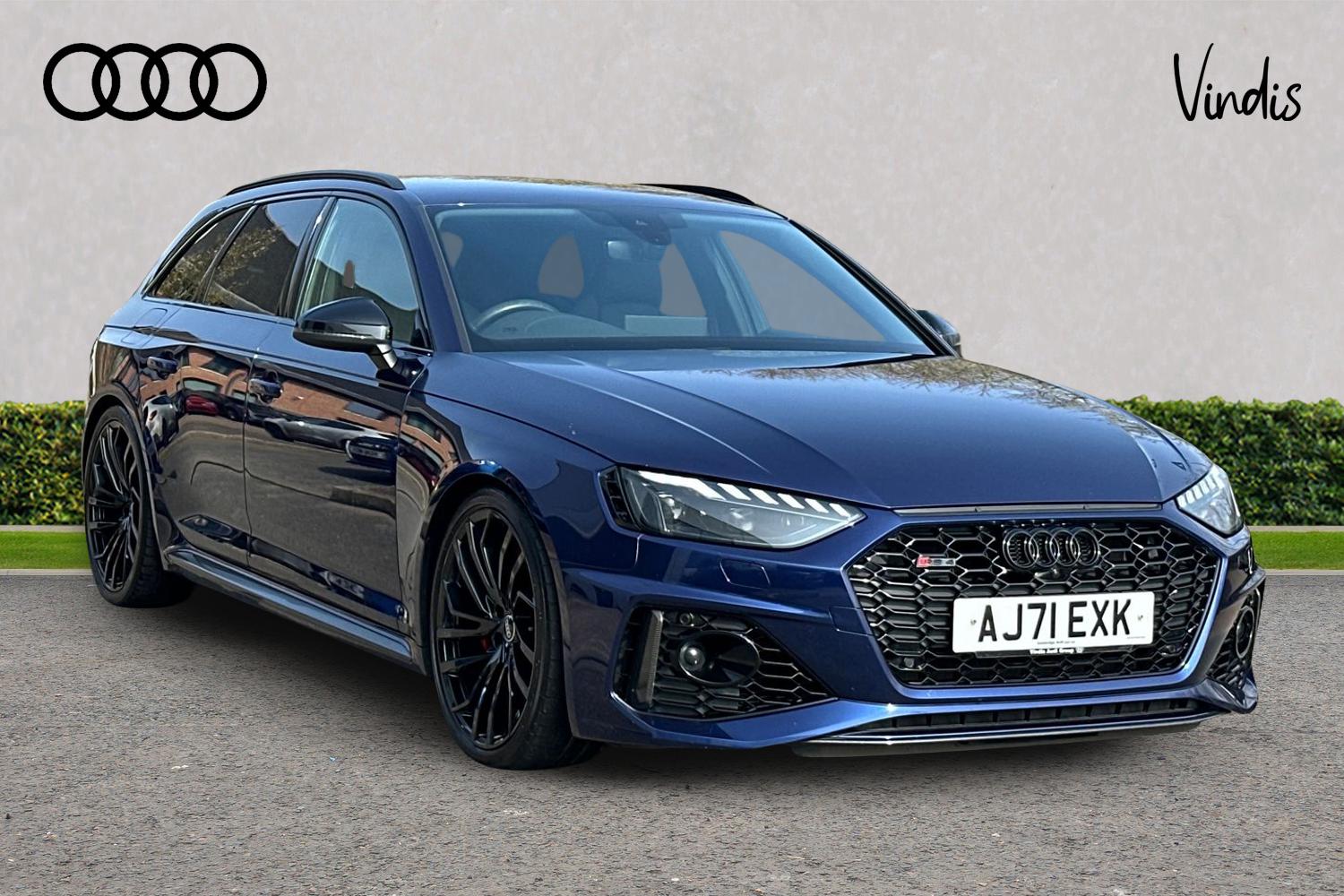 Main listing image - Audi RS4