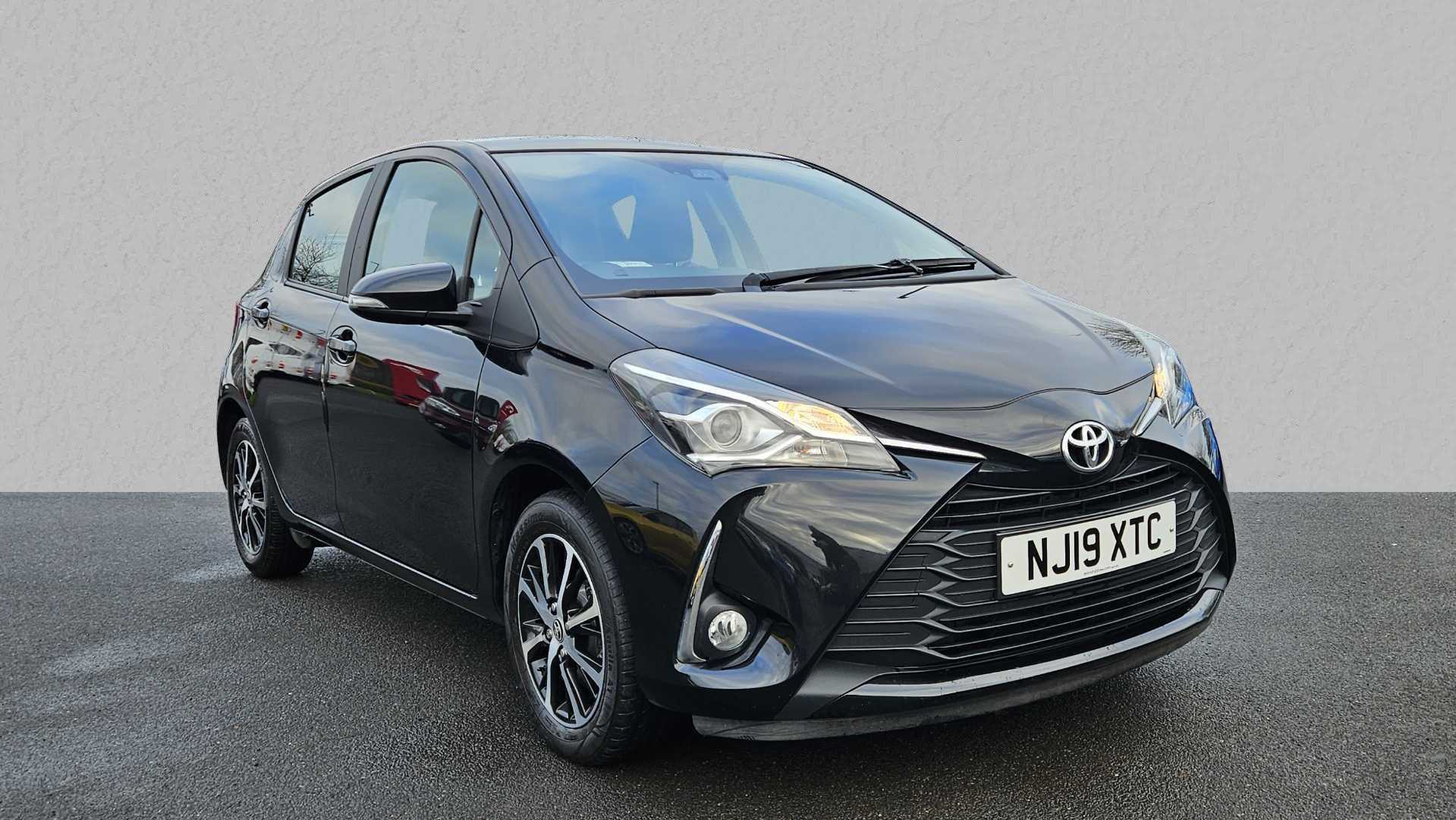 Main listing image - Toyota Yaris