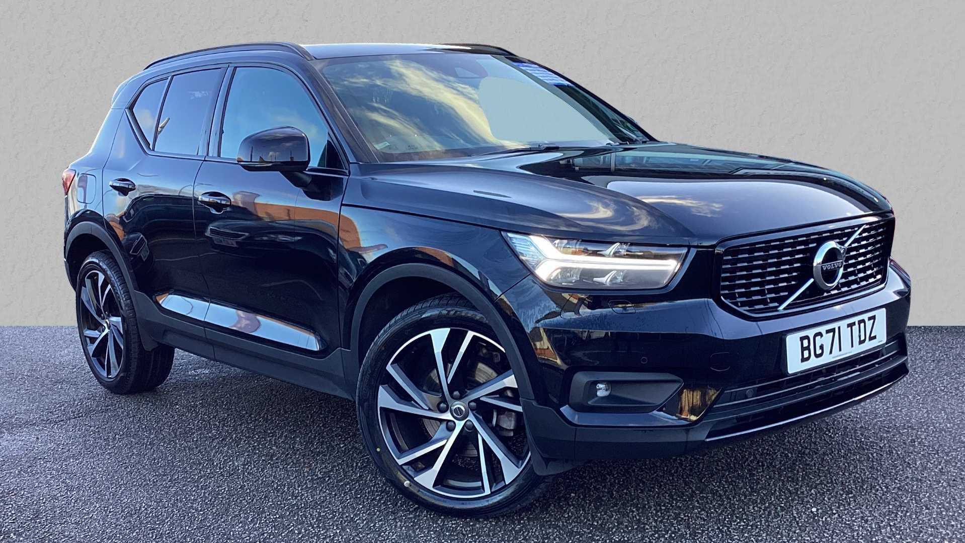 Main listing image - Volvo XC40