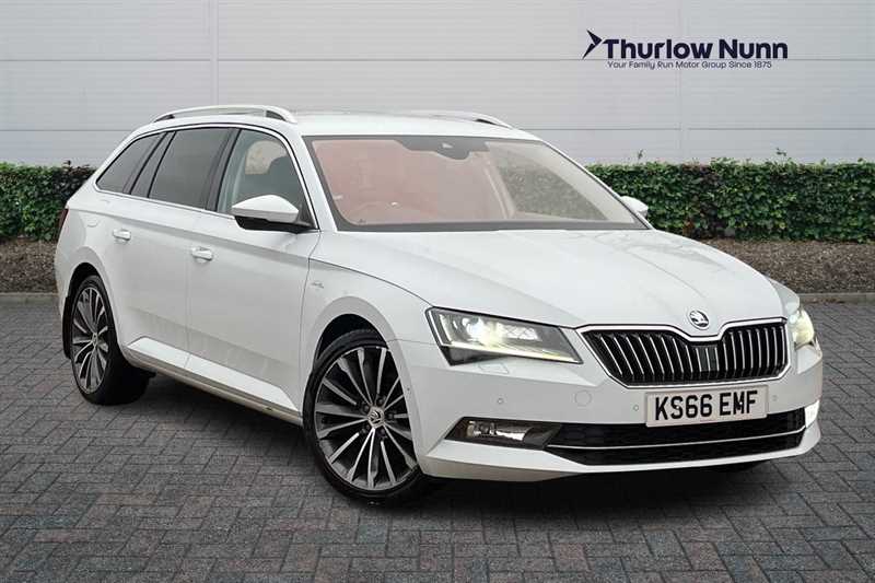 Main listing image - Skoda Superb