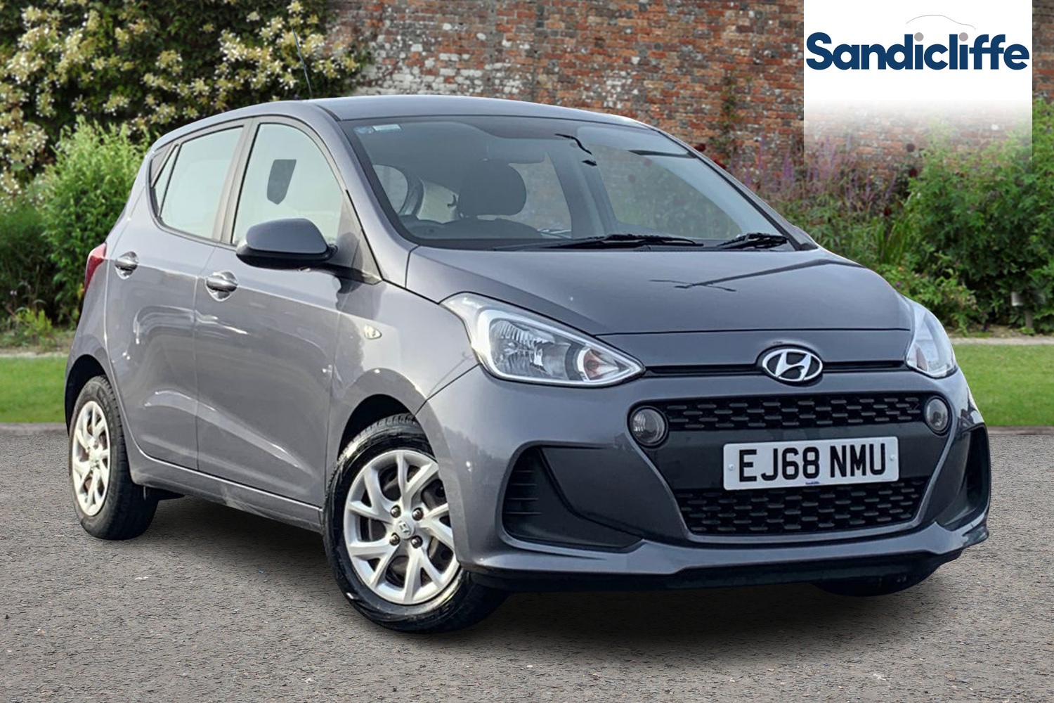 Main listing image - Hyundai i10