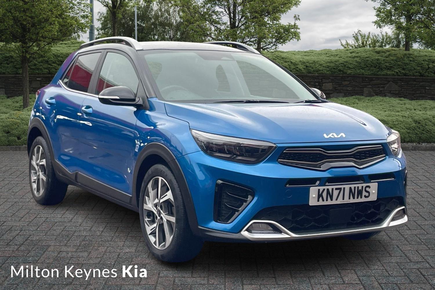 Main listing image - Kia Stonic