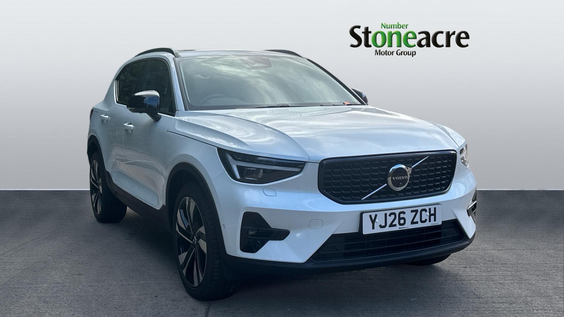 Main listing image - Volvo XC40
