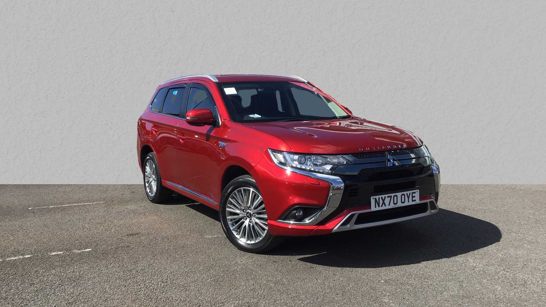 Main listing image - Mitsubishi Outlander