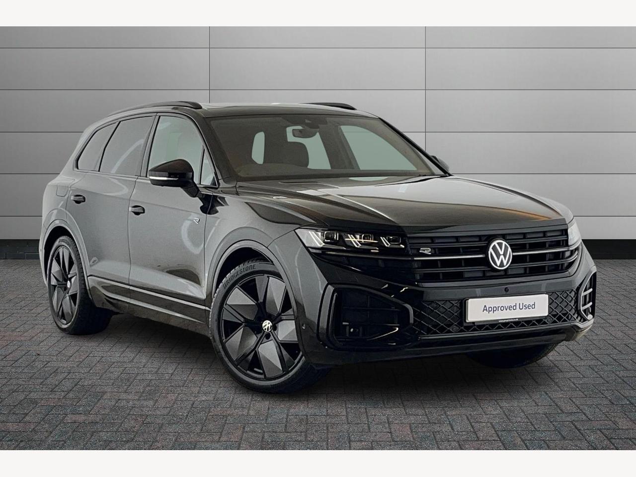Main listing image - Volkswagen Touareg