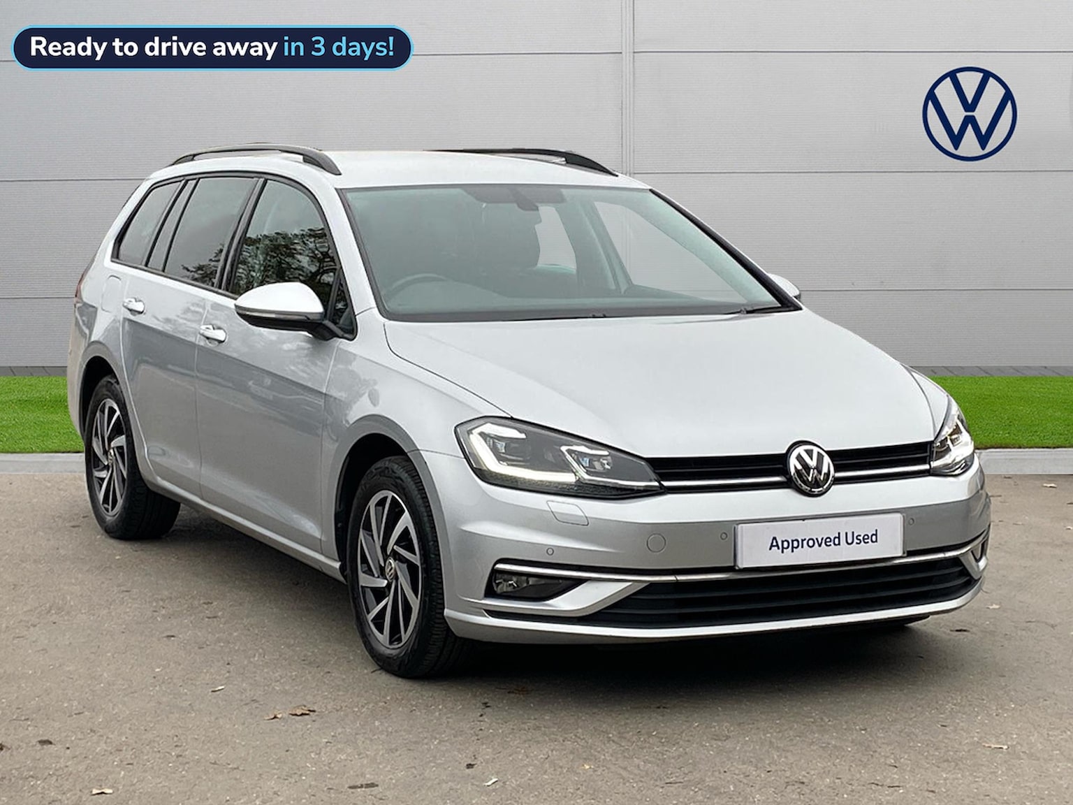 Main listing image - Volkswagen Golf