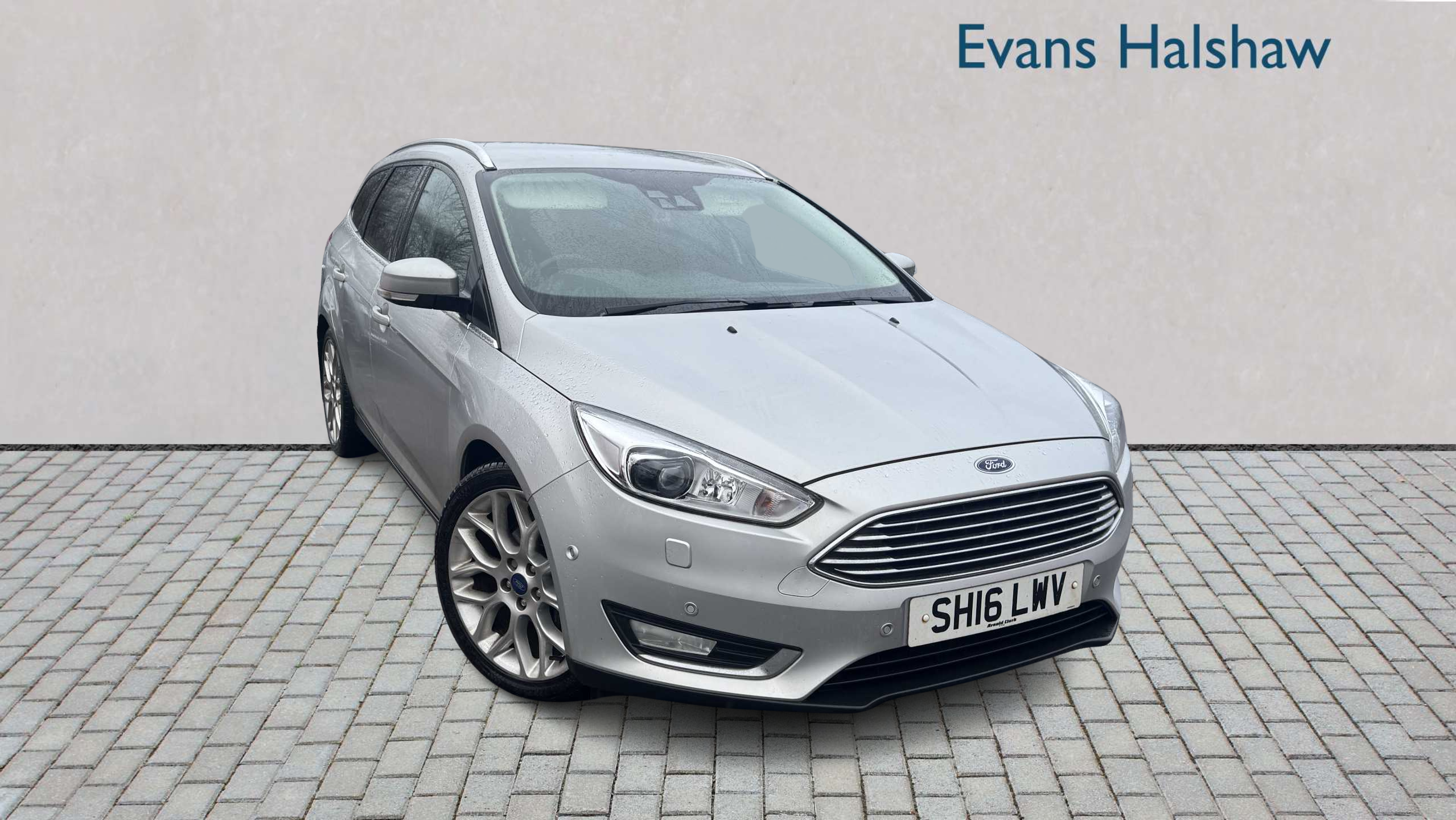 Main listing image - Ford Focus Estate