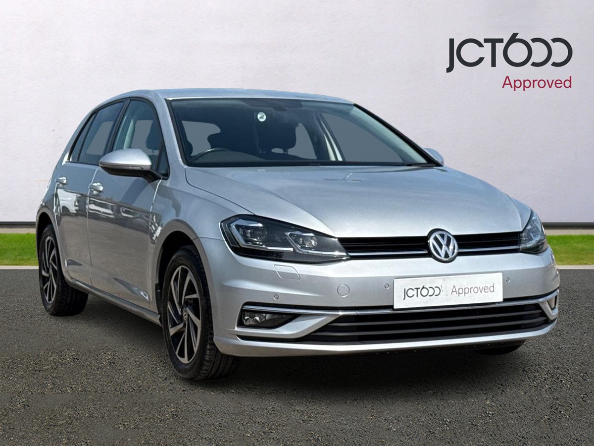 Main listing image - Volkswagen Golf