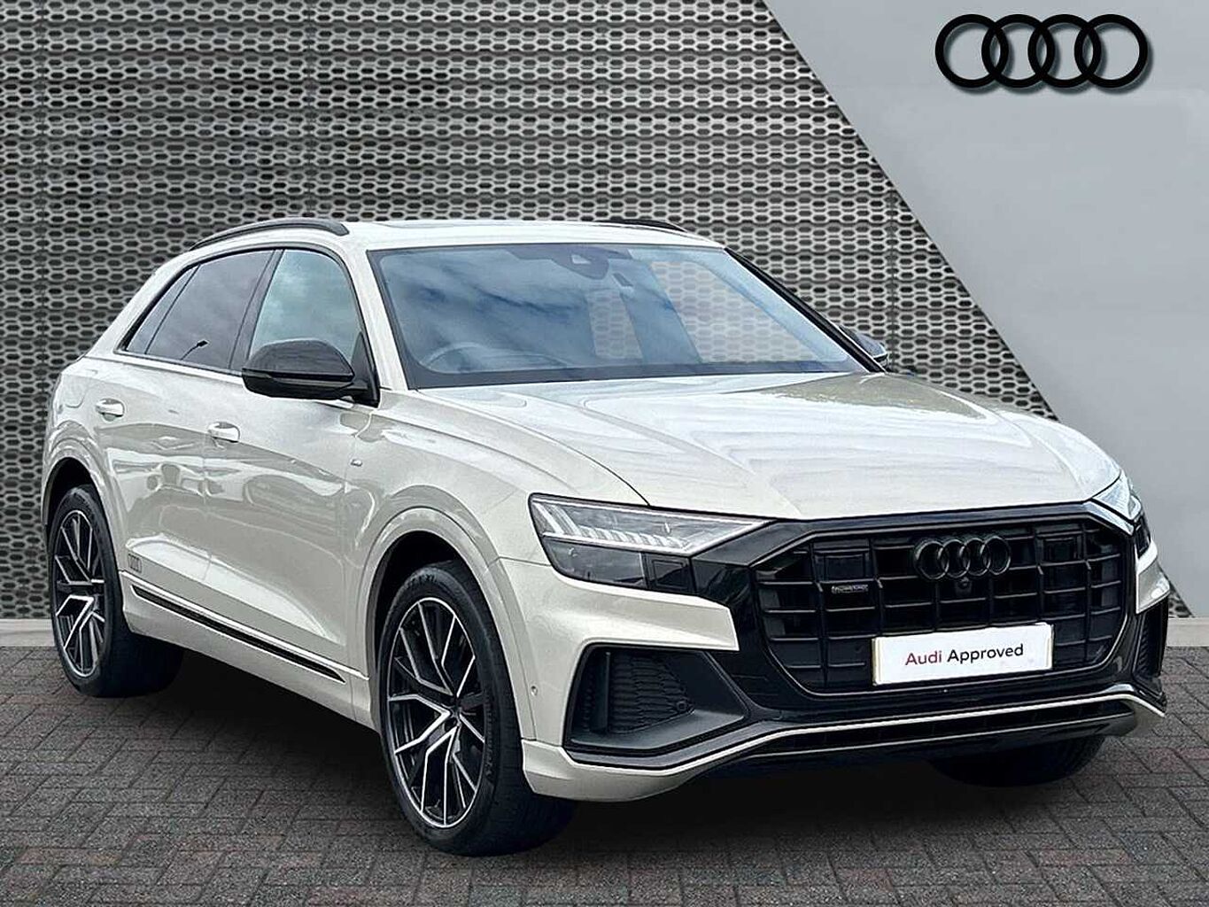 Main listing image - Audi Q8