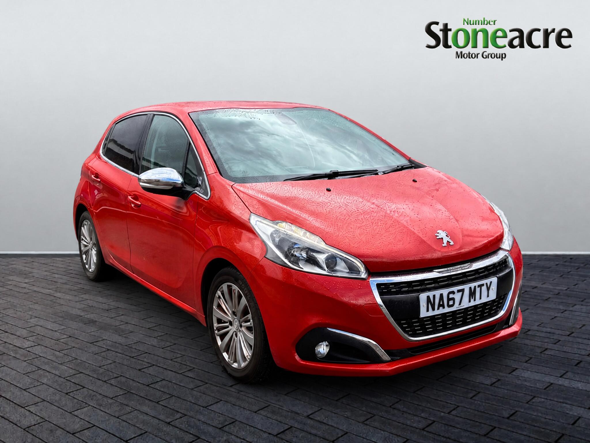 Main listing image - Peugeot 208