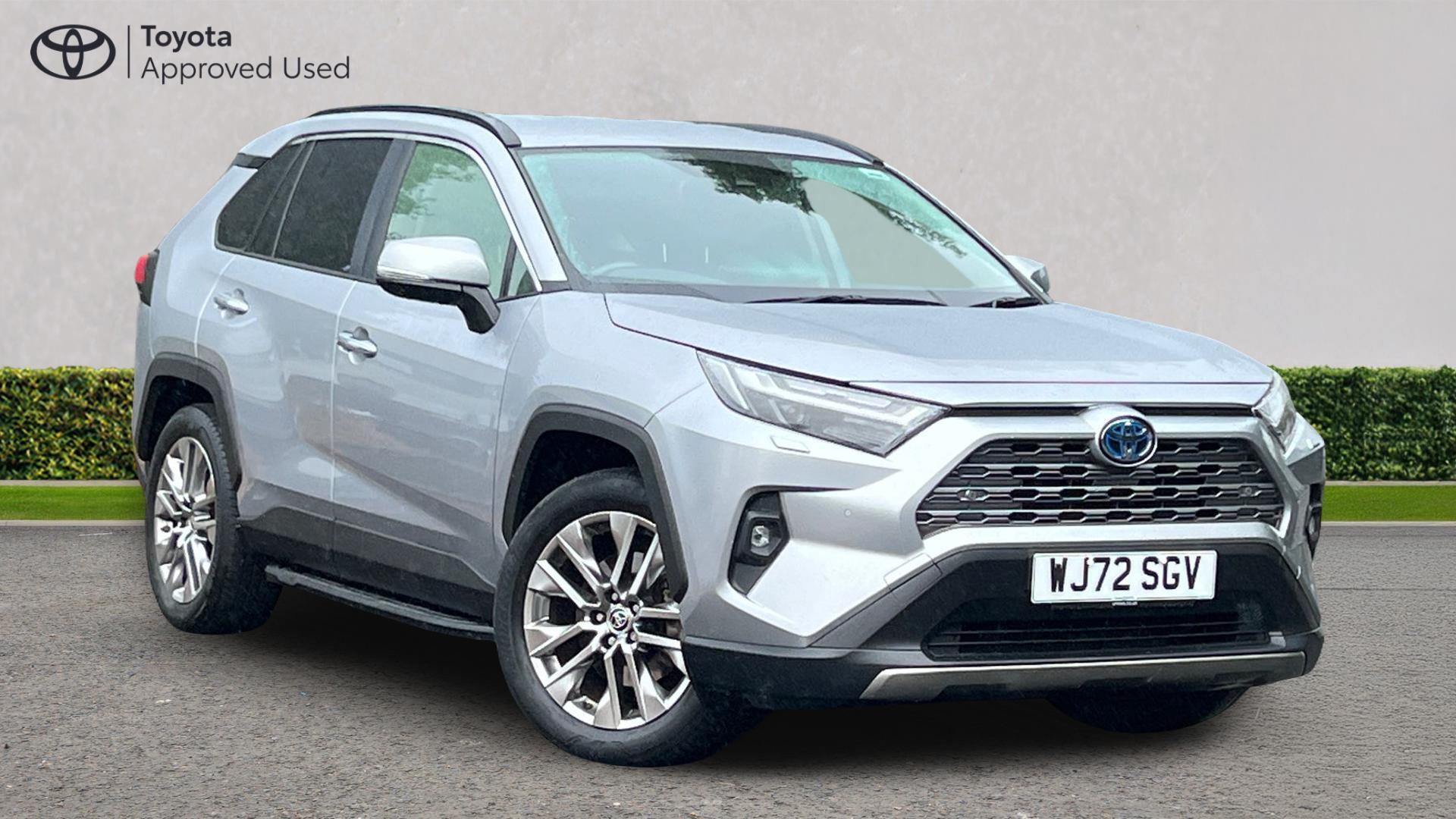 Main listing image - Toyota RAV4