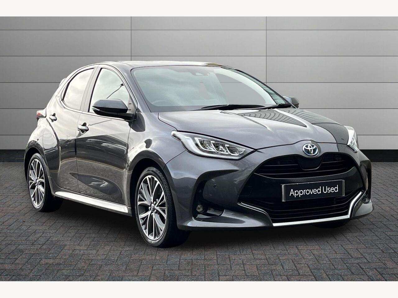 Main listing image - Toyota Yaris