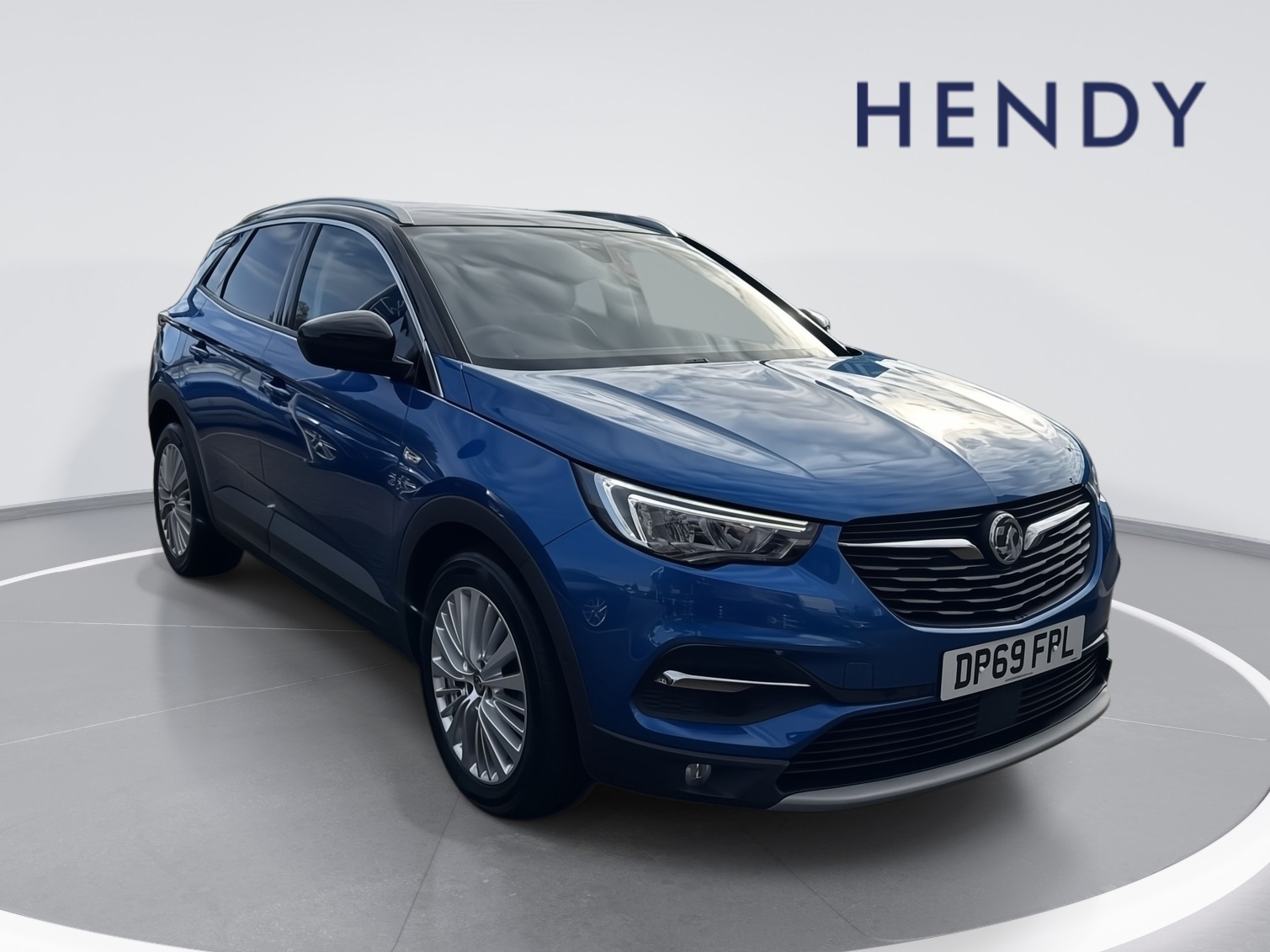 Main listing image - Vauxhall Grandland X