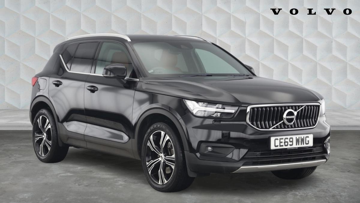 Main listing image - Volvo XC40