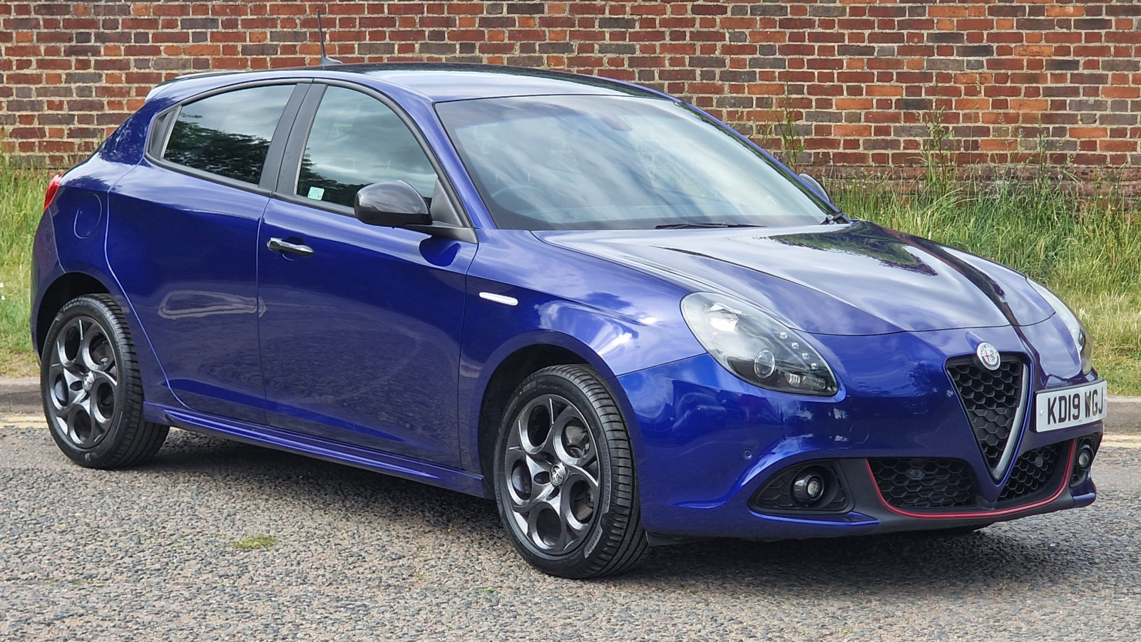 Main listing image - Alfa Romeo Giulietta