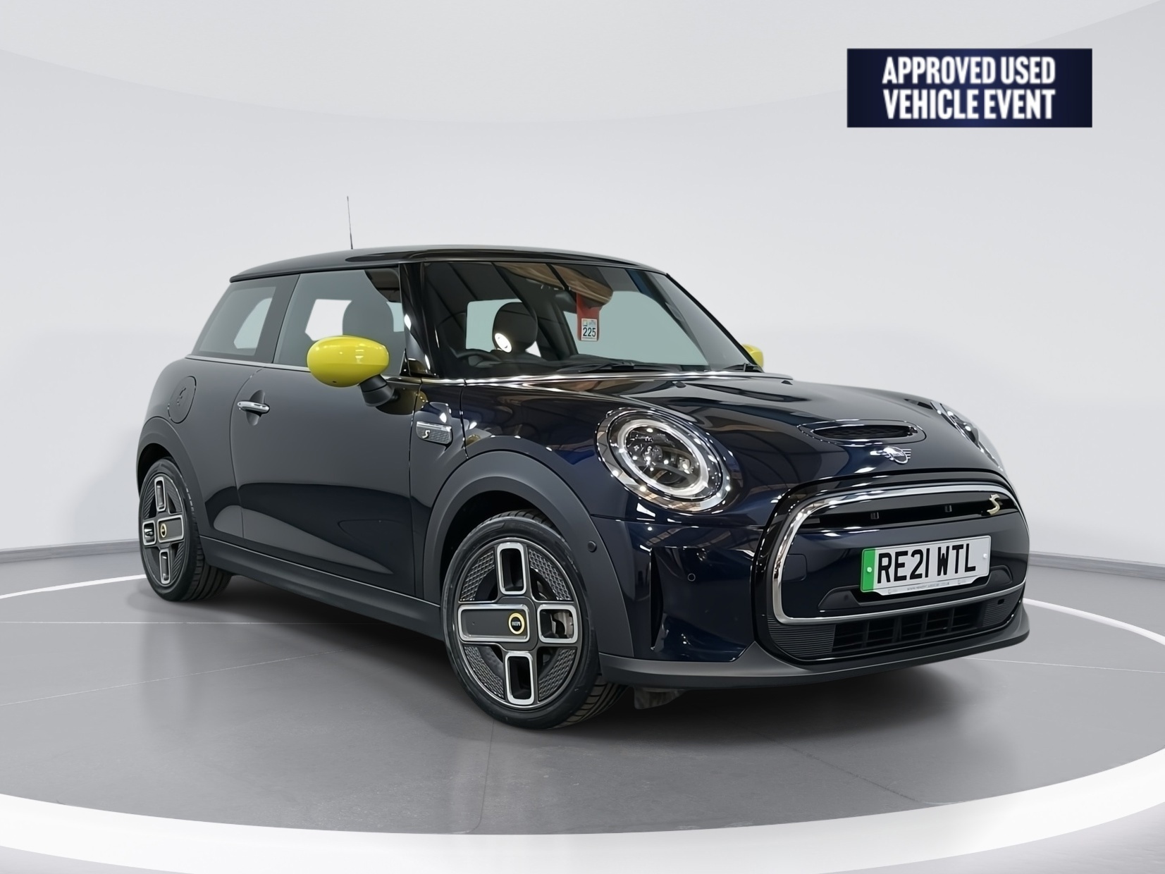 Main listing image - MINI Electric