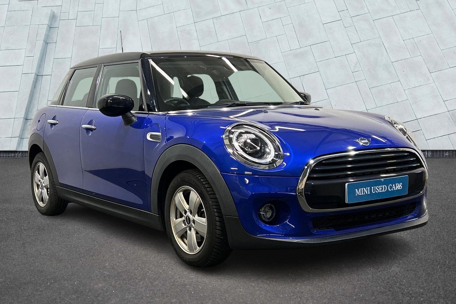 Main listing image - MINI Hatchback 5dr