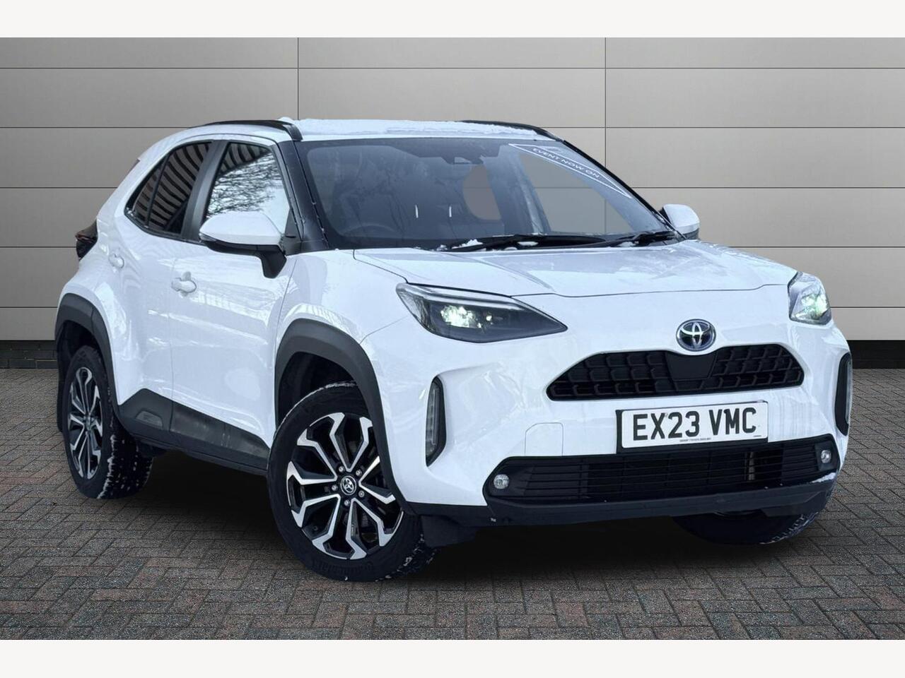 Main listing image - Toyota Yaris Cross