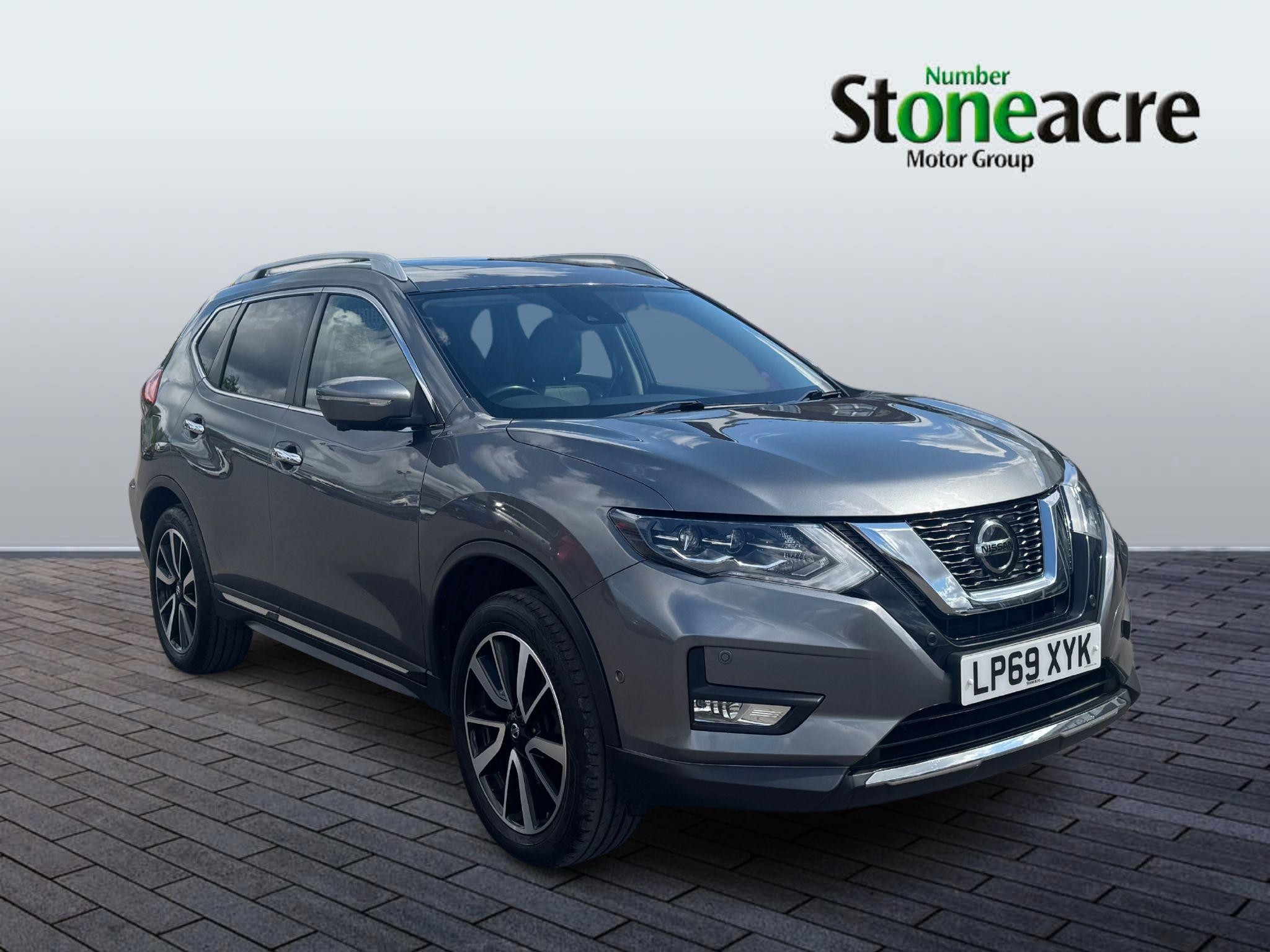 Main listing image - Nissan X-Trail