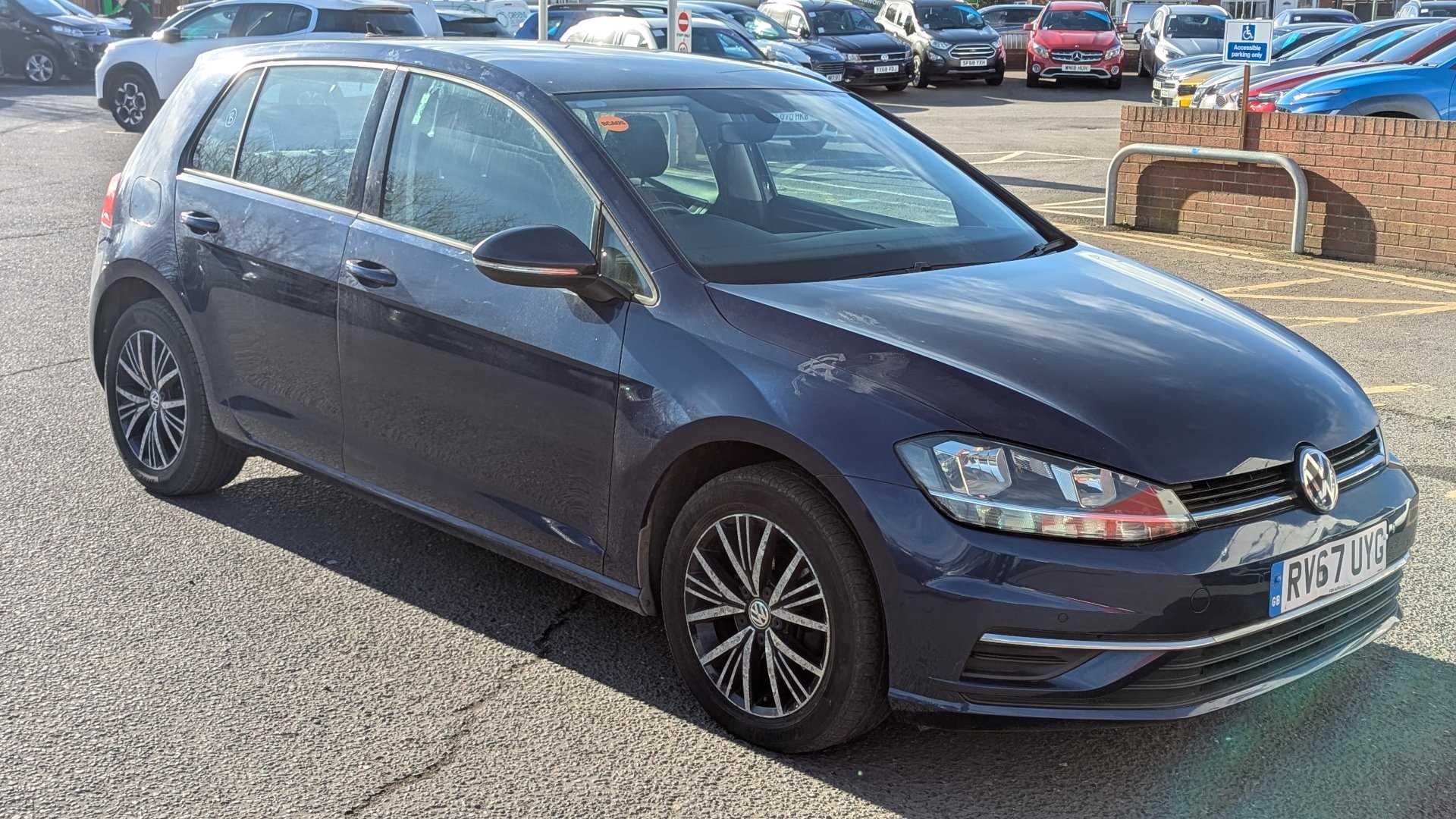 Main listing image - Volkswagen Golf