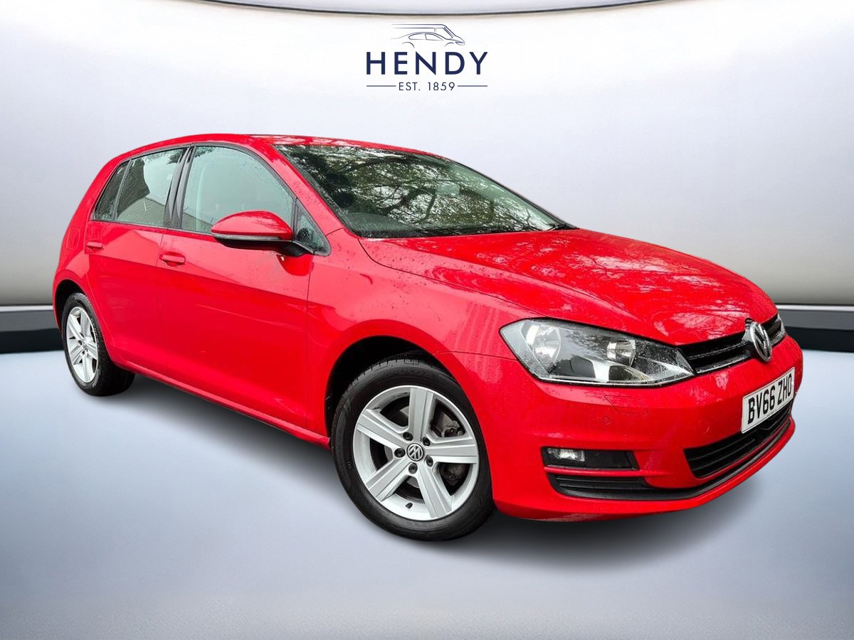 Main listing image - Volkswagen Golf