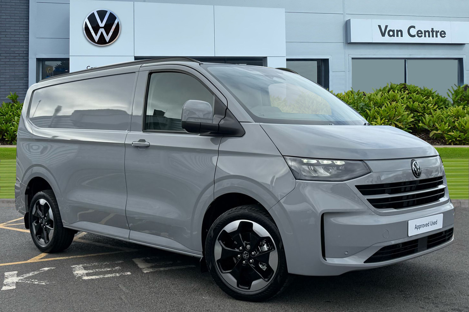 Main listing image - Volkswagen Transporter