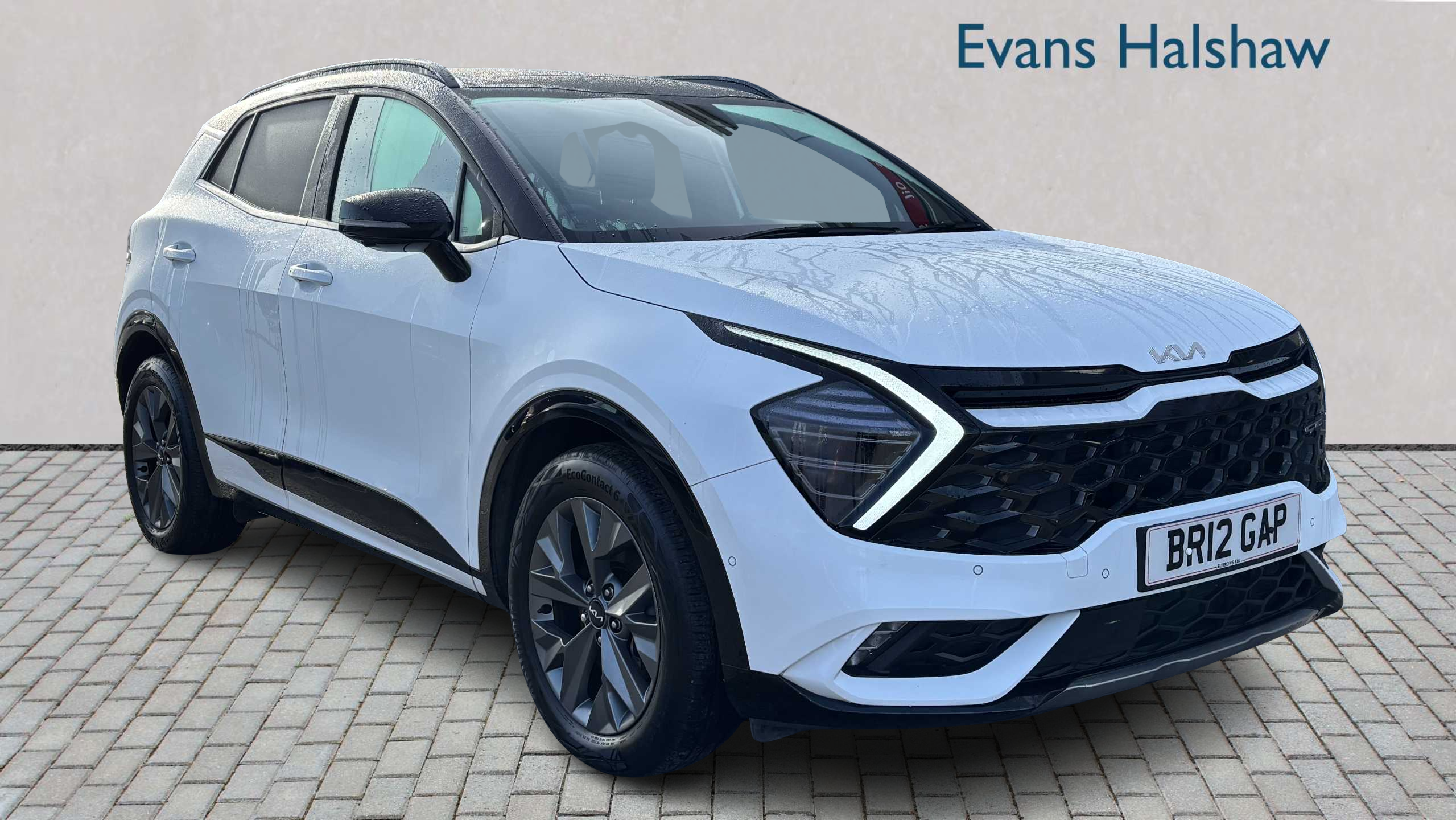 Main listing image - Kia Sportage