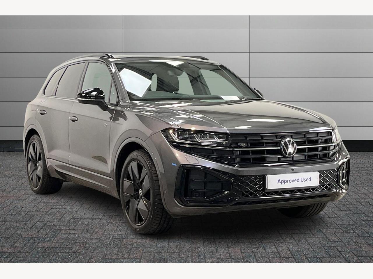 Main listing image - Volkswagen Touareg