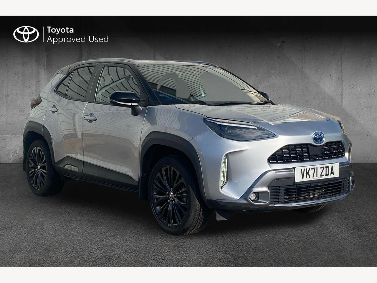 Main listing image - Toyota Yaris Cross