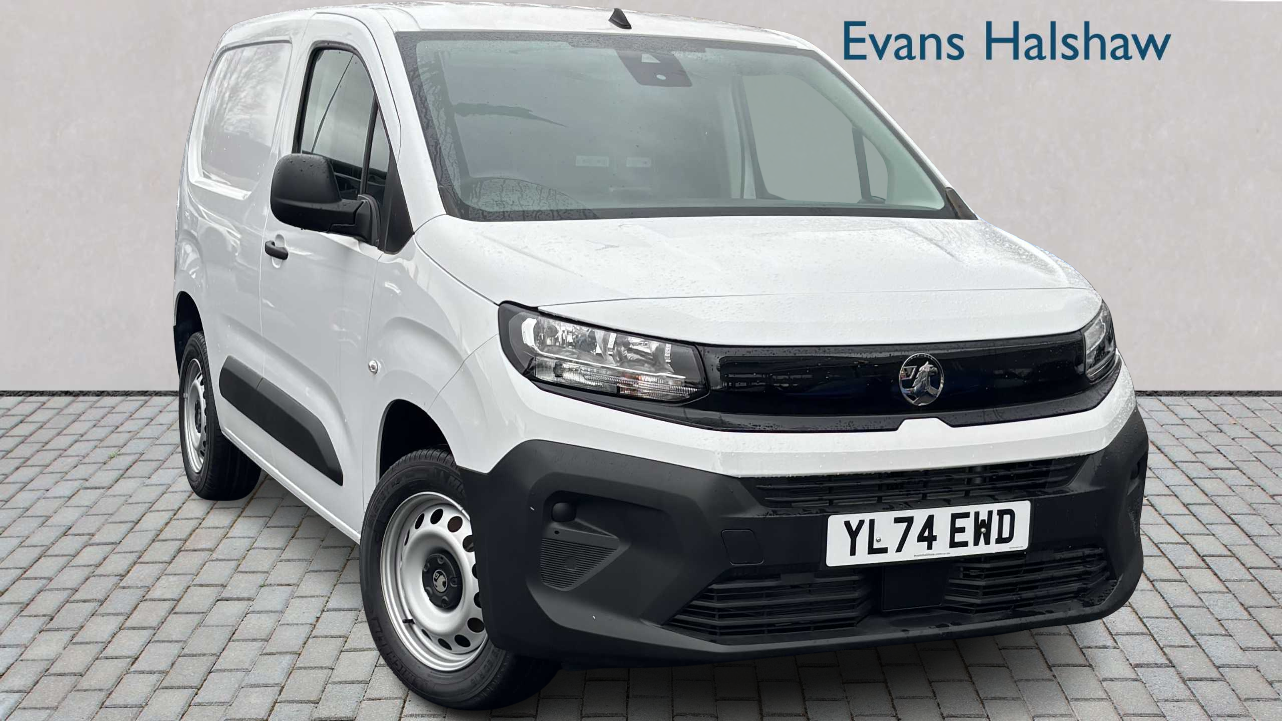 Main listing image - Vauxhall Combo Cargo