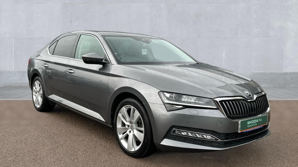 Main listing image - Skoda Superb