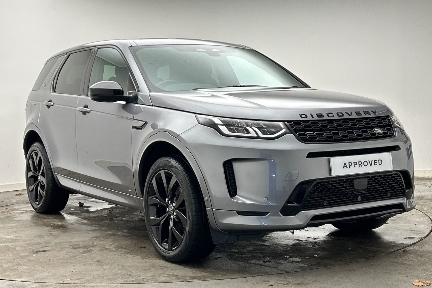 Main listing image - Land Rover Discovery Sport