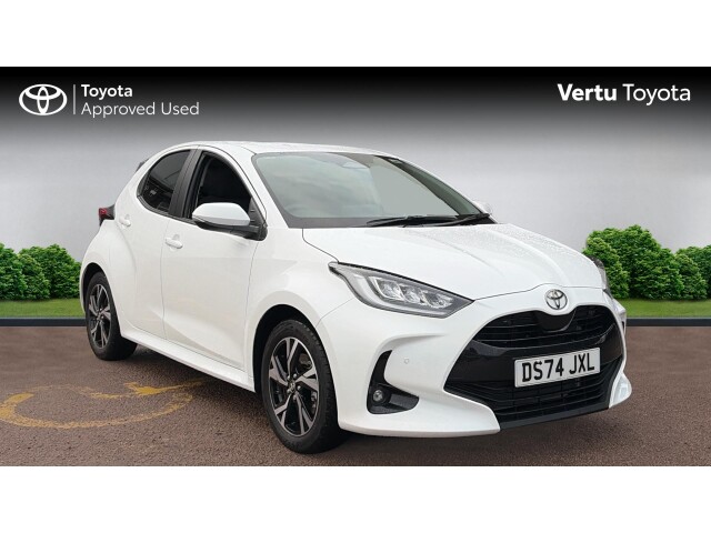 Main listing image - Toyota Yaris