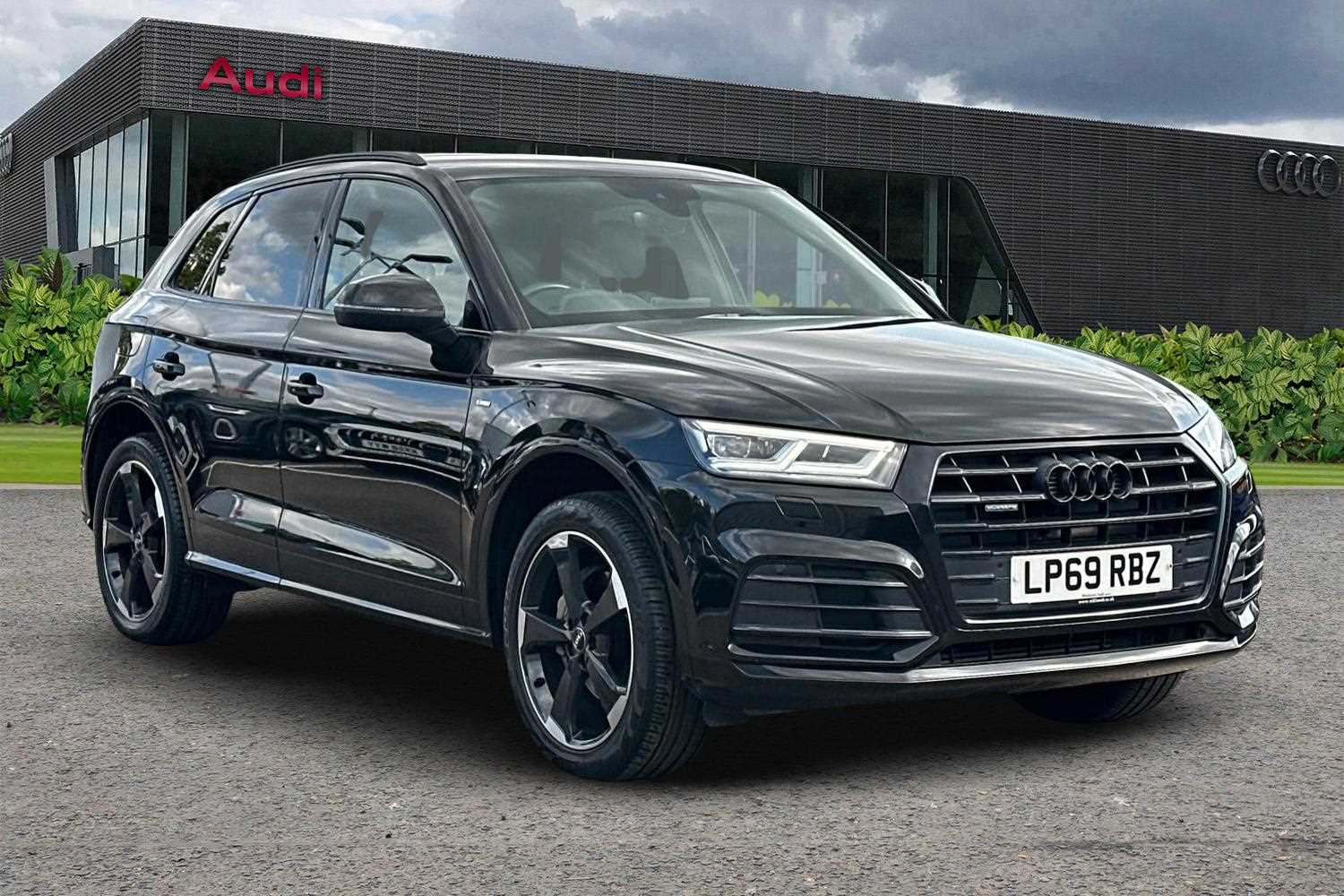Main listing image - Audi Q5
