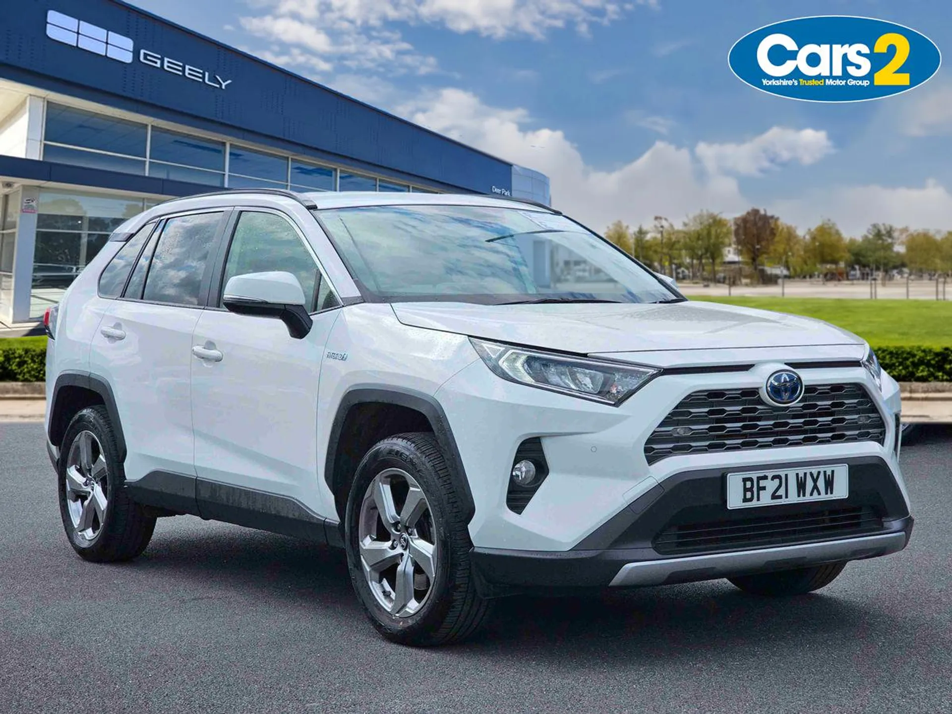 Main listing image - Toyota RAV4