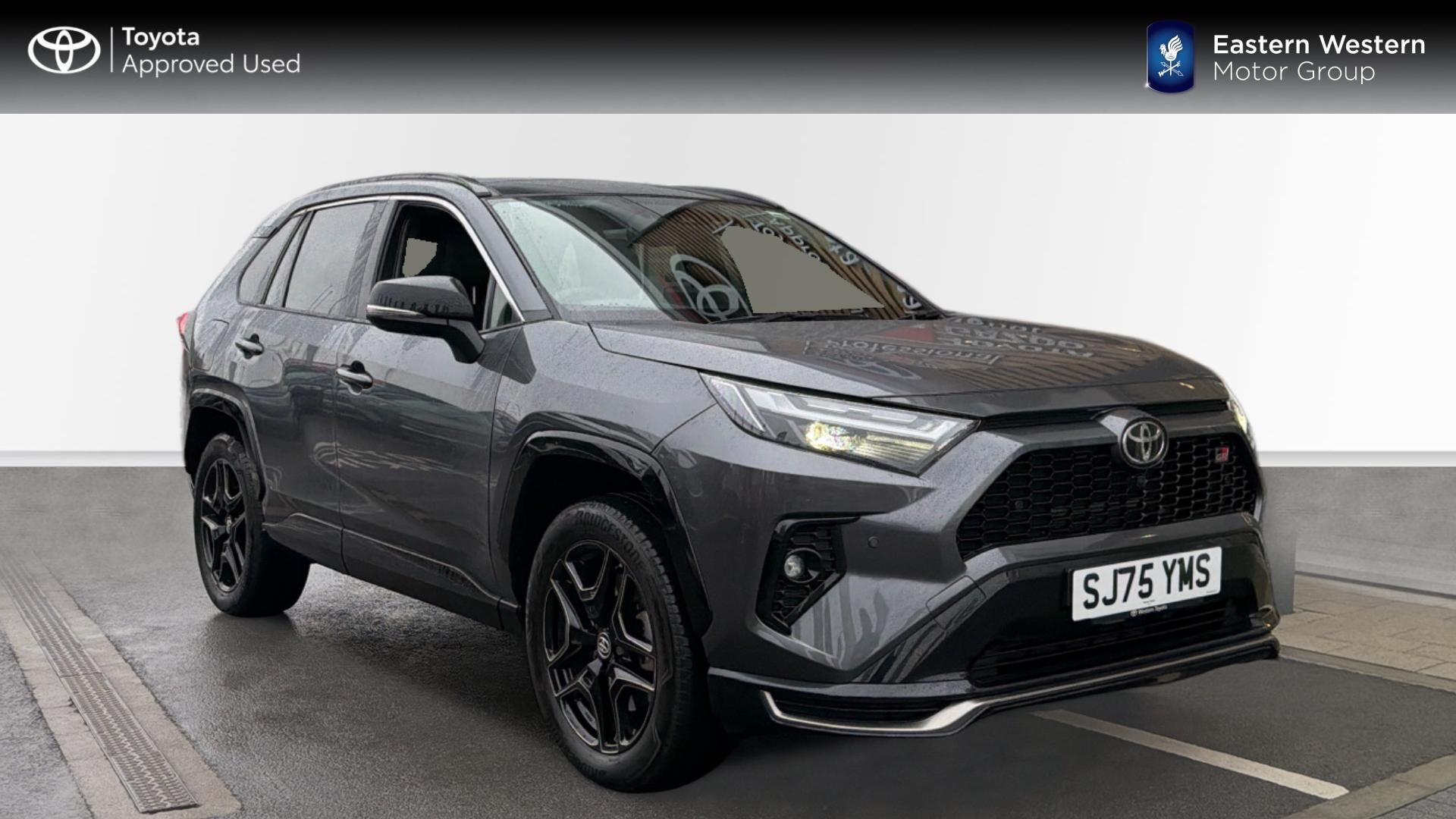Main listing image - Toyota RAV4
