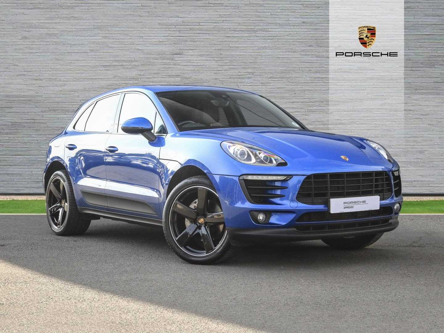 Main listing image - Porsche Macan