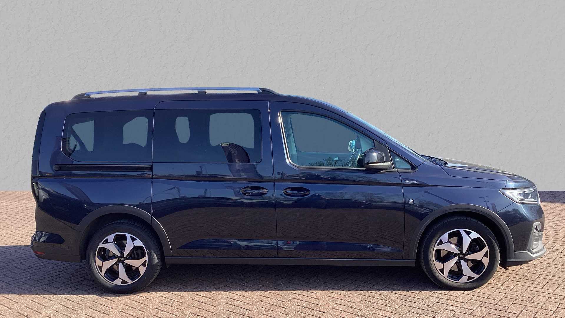 Main listing image - Ford Tourneo Connect