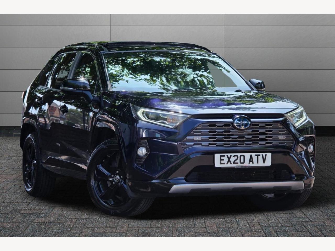 Main listing image - Toyota RAV4