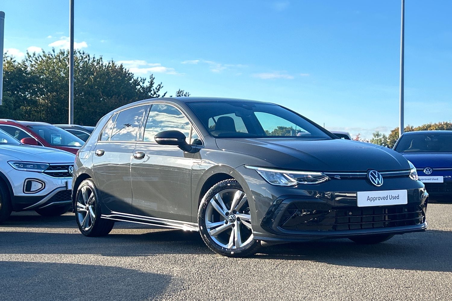 Main listing image - Volkswagen Golf