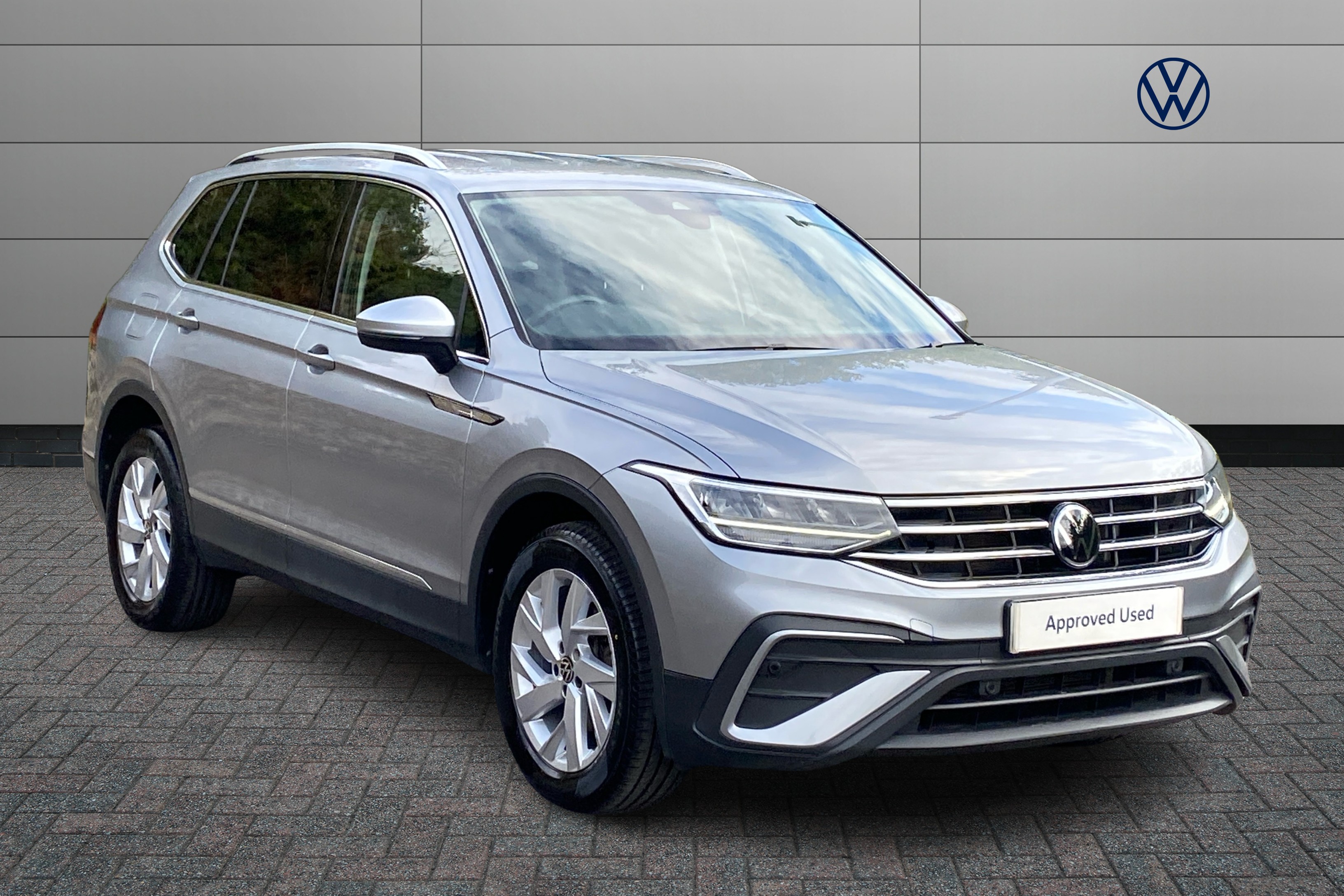 Main listing image - Volkswagen Tiguan Allspace